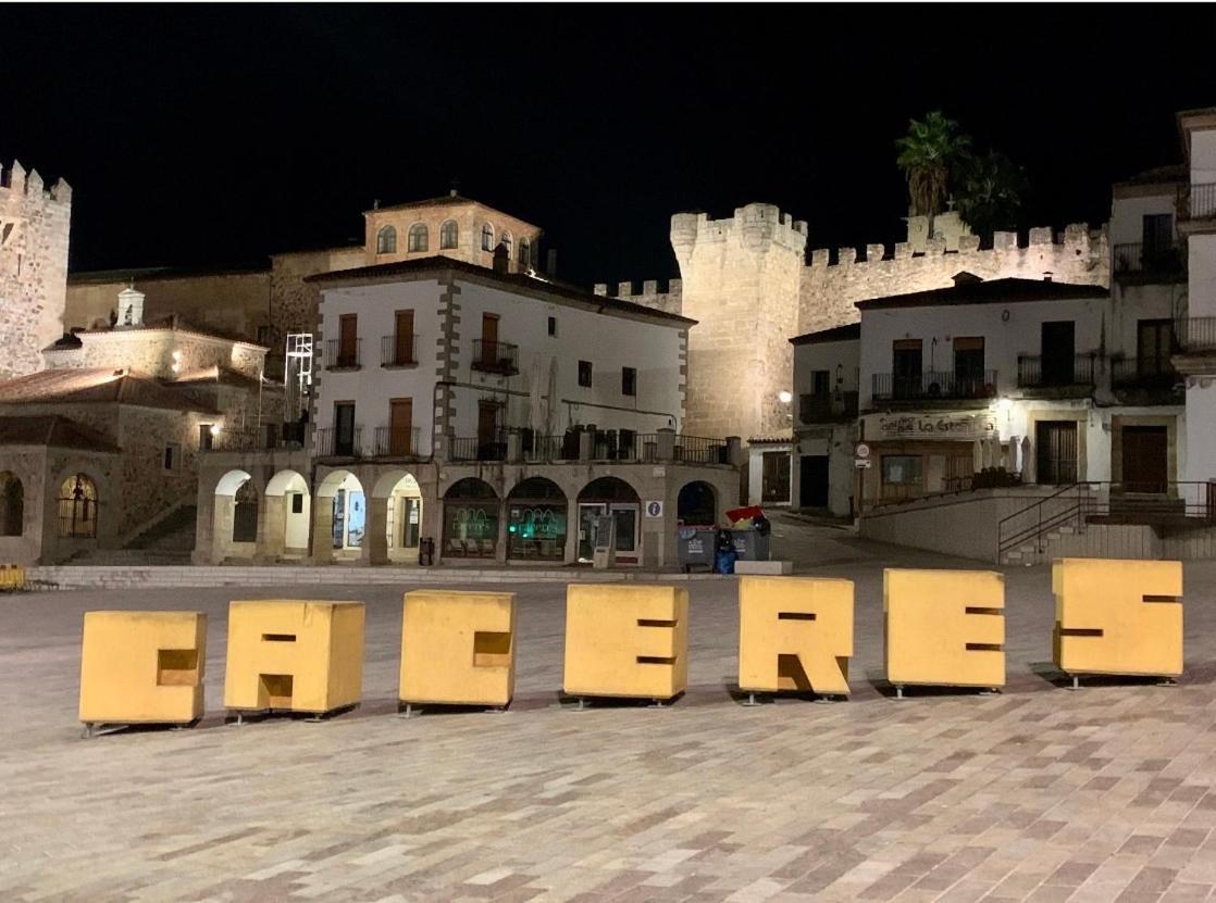 Puerta De Caceres Apartamento 4 Eksteriør billede